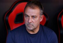 Flick aprecia el espíritu de lucha de Barcelona a pesar de la pérdida en Sevilla