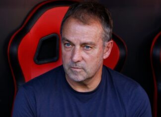 Flick aprecia el espíritu de lucha de Barcelona a pesar de la pérdida en Sevilla