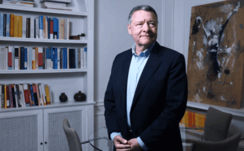 Por qué un ex ministro pide vínculos más estrechos con la oposición