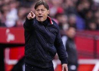 El técnico del Sevilla recibe una sanción de siete partidos por abusar del árbitro